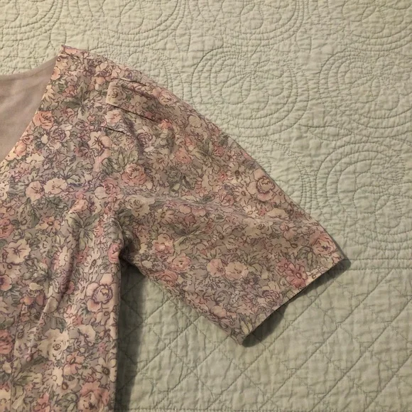 Vintage Laura Ashley lilac floral print prairie cottage dress. Size 8. - Picture 5 of 14